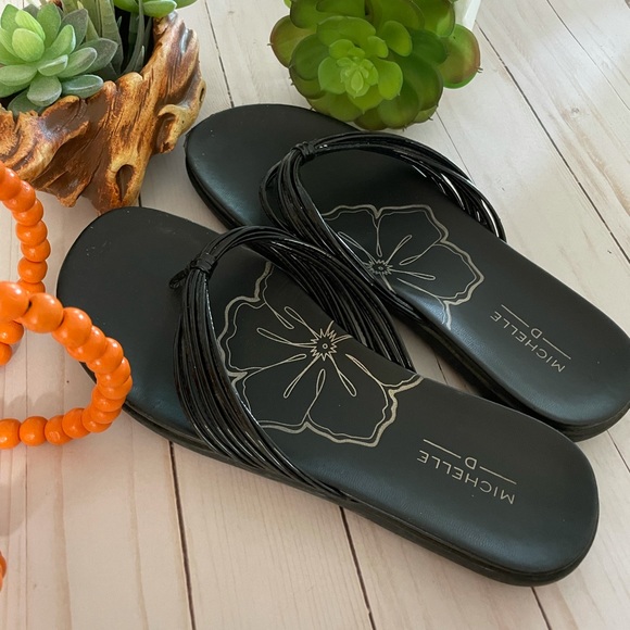 Three Pairs! Sandal and Flip Flop Bundle. Gap, Michelle D Shoes - Picture 9 of 11